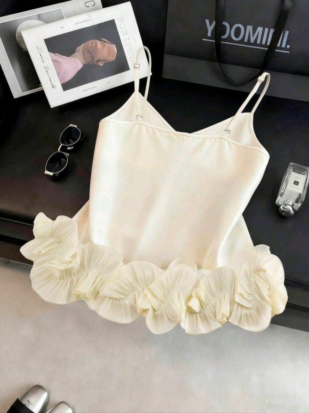 Women's Elegant Cream White Lace Hem Camisole,Elegant Summer Tea Party Top - Picture 2 of 6